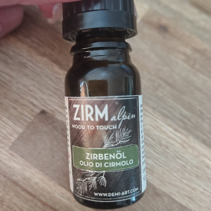 Zirbenholz Geschenke - Zirbenzapfen & Zirbenöl in Herzbox — Holz Geschenkidee