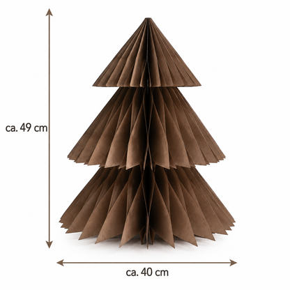 Brauner Tannenbaum aus gefaltetem Papier von PaperART auf weißem Hintergrund mit Maßangaben: ca. 49 cm hoch und ca. 40 cm breit.